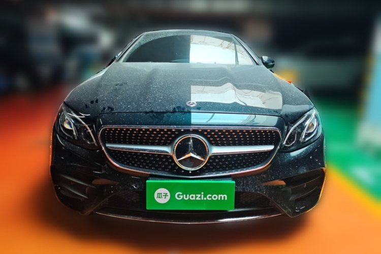 奔驰E级(进口) 2019款 E 200 4MATIC 轿跑车车身外观2
