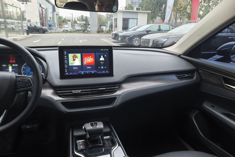 红旗E-QM5 2023款 改款 基础出行版局部细节16