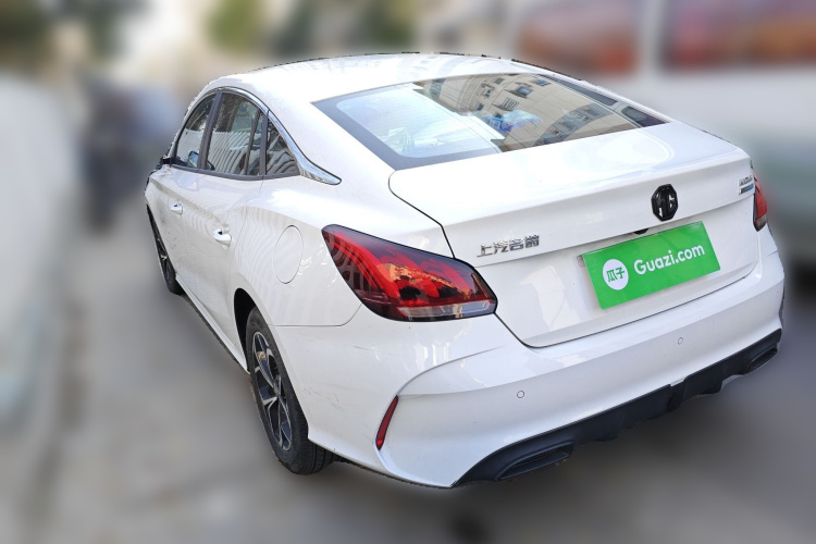 名爵 MG5 2021款 180DVVT CVT青春风尚版车身外观5