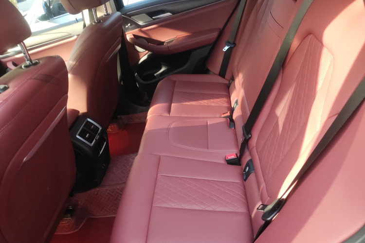 宝马X3 2023款 xDrive30i 领先型 M曜夜套装中控内饰21