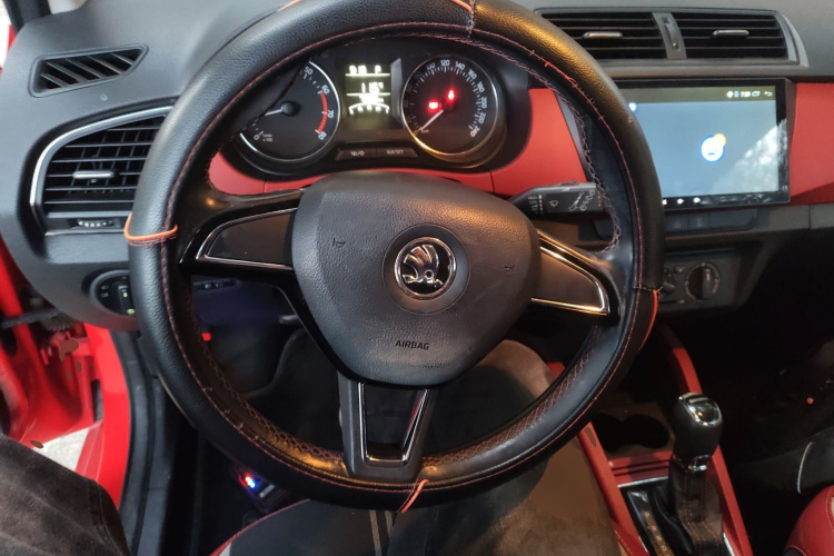 斯柯达 晶锐 2015款 1.6L 自动运动版中控内饰13