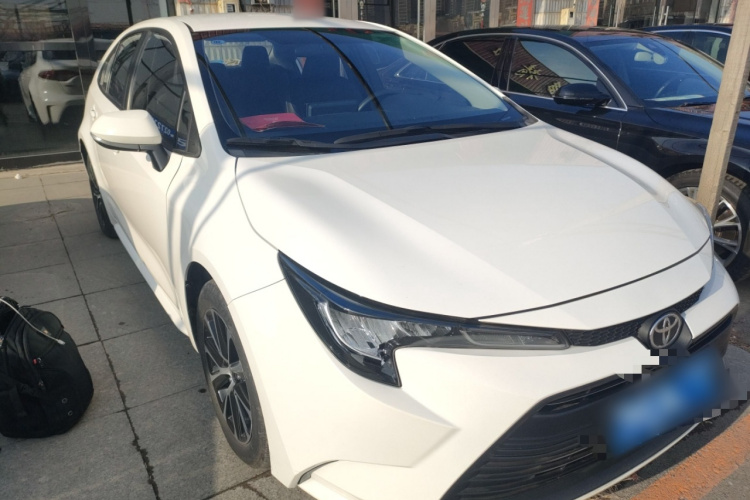 丰田 雷凌 2023款 TNGA 1.5L CVT进取版车身外观3