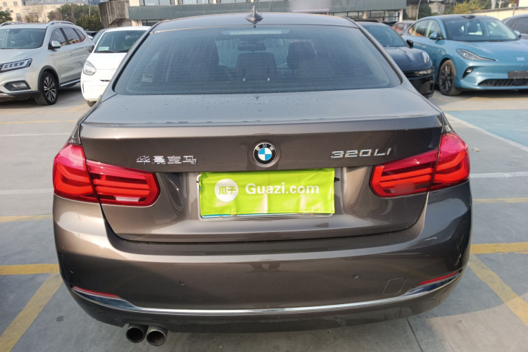 宝马3系 2017款 320Li 时尚型车身外观6