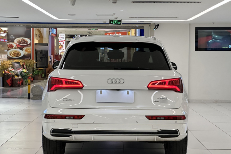 奥迪Q5L 2018款 45 TFSI 尊享运动型 国V车身外观6004