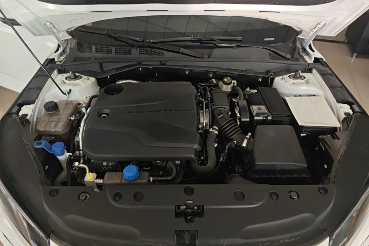 长安 逸动 2024款 1.5T GDI自动 旗舰型机舱底盘24