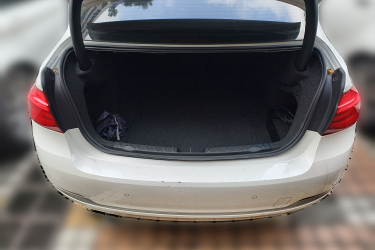 宝马3系 2018款 320Li 时尚型局部细节23