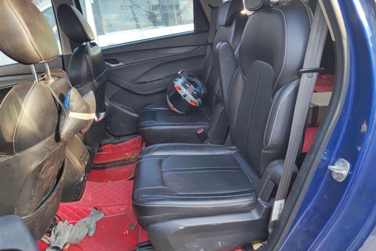 宝骏360 2018款 1.5L 自动精英型 国V中控内饰21