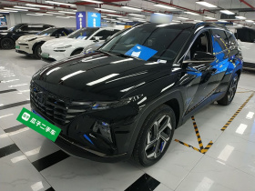 现代 2023款 途胜L 1.5T 自动两驱LUX尊贵版