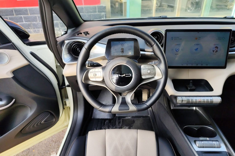 比亚迪 海豚 2023款 420km 时尚版局部细节13