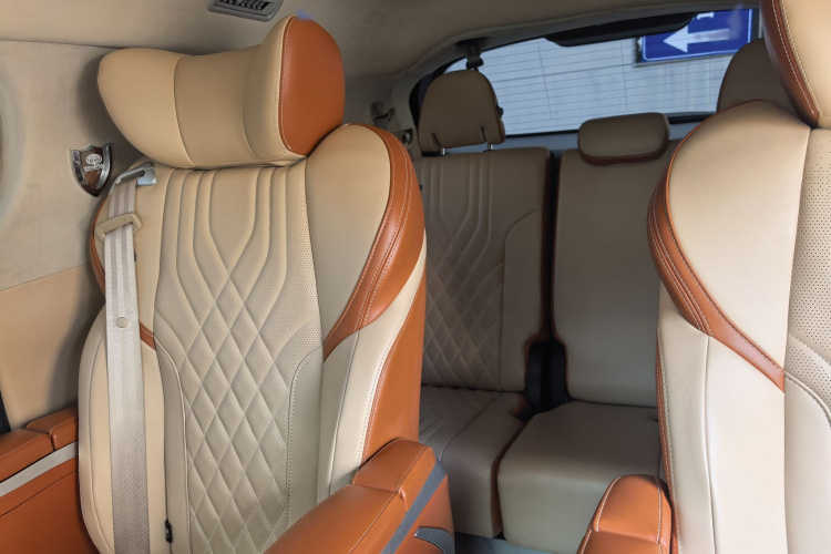 丰田 赛那SIENNA 2021款 2.5L混动 舒适版中控内饰7005