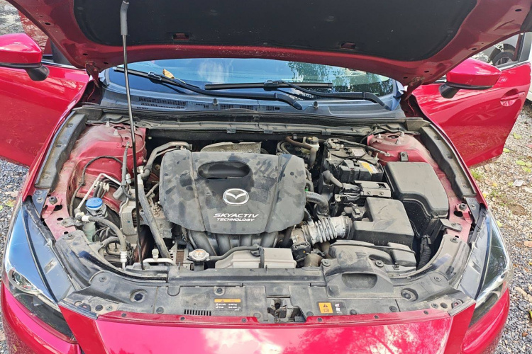 马自达3 昂克赛拉 2019款 云控版 三厢 1.5L 自动舒适型 国VI机舱底盘24