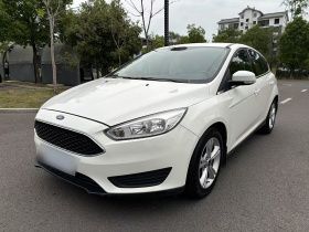 福特 福克斯 2018款 两厢经典 1.6L 自动舒适型智行版