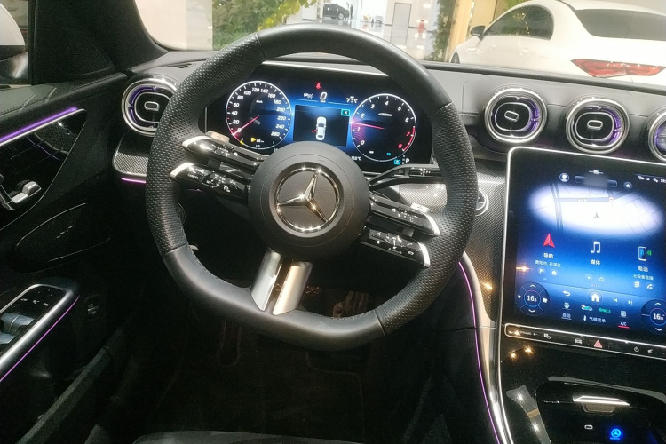 奔驰C级 2024款 改款二 C 260 L 运动版局部细节13