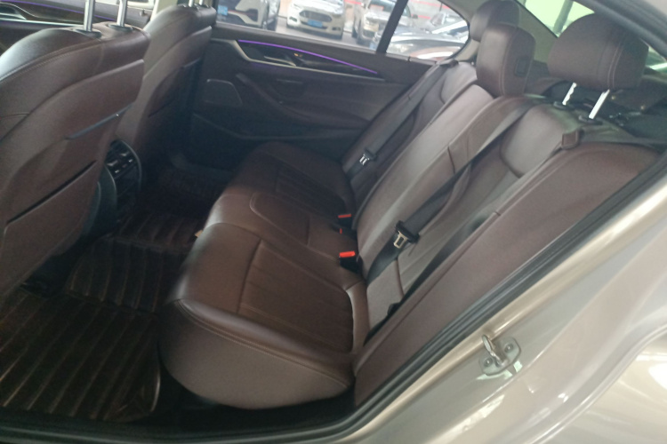 宝马5系 2020款 525Li 豪华套装中控内饰21