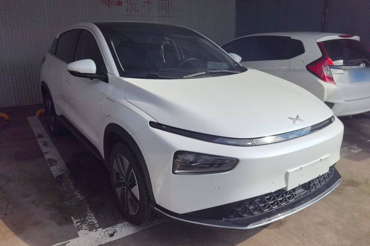 小鹏G3 2022款 G3i 460N+车身外观3