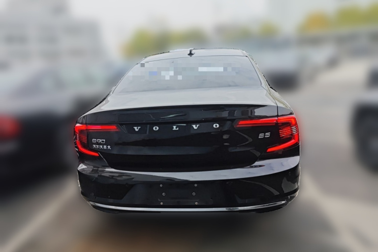 沃尔沃S90 2025款 B5 智远豪华版车身外观6