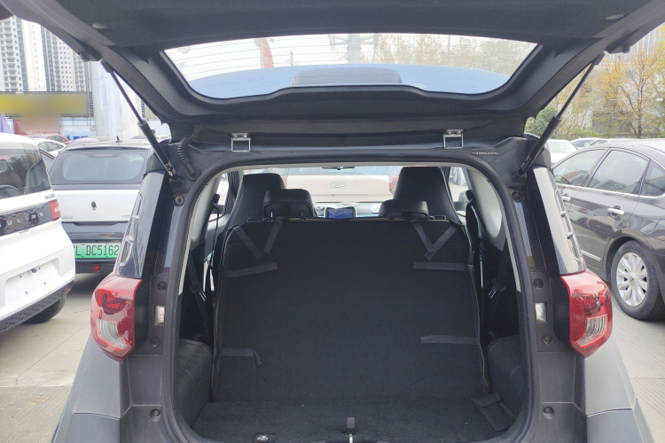 奇瑞 小蚂蚁 2021款 15万蚁粉款 蚁酷版 磷酸铁锂机舱底盘23