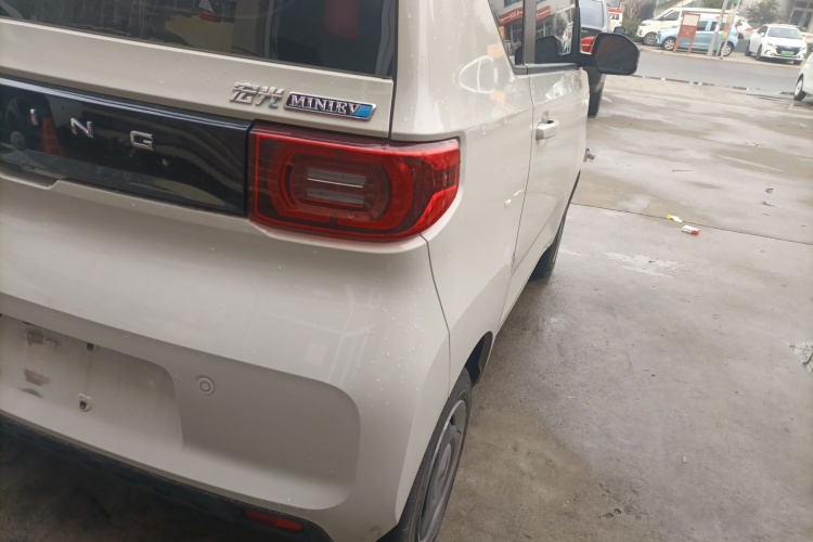 五菱汽车 宏光MINIEV 2022款 马卡龙时尚款 三元锂车身外观9