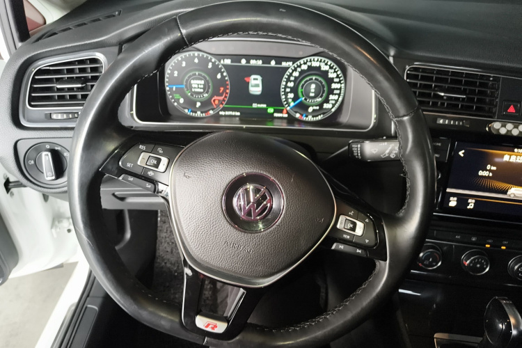 大众 高尔夫 2019款 280TSI DSG舒适型 国VI局部细节13