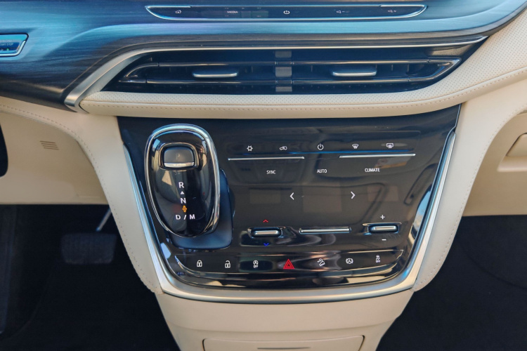 别克GL8 2023款 ES陆尊 尊享型中控内饰7004