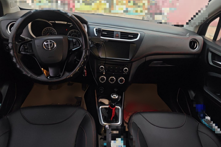 中华V3 2016款 1.5L 手动舒适型中控内饰12