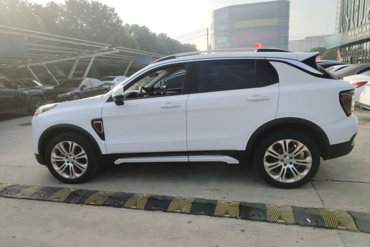 领克01 2019款 2.0T 两驱型Pro版 国V车身外观4