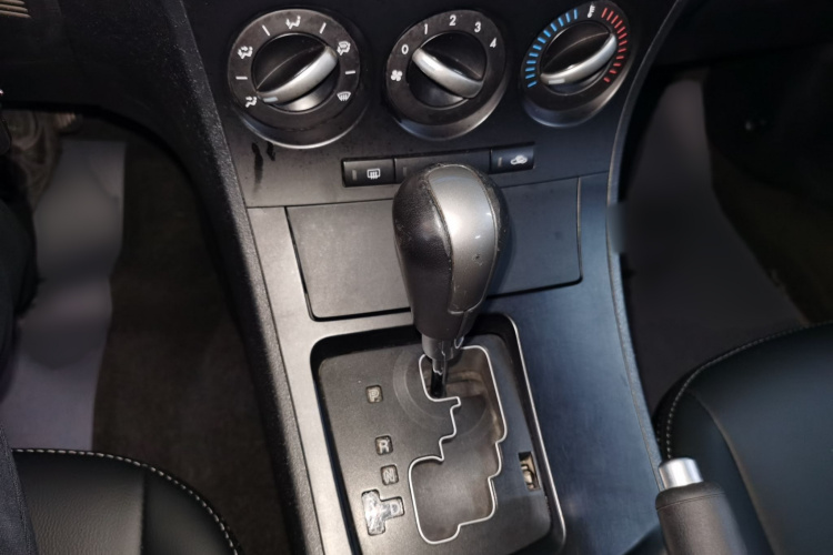 马自达3星骋 2013款 三厢 1.6L 自动精英型局部细节18