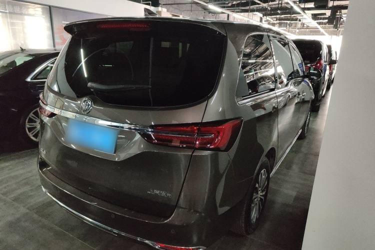 别克GL8 2023款 改款 陆上公务舱 豪华型车身外观7