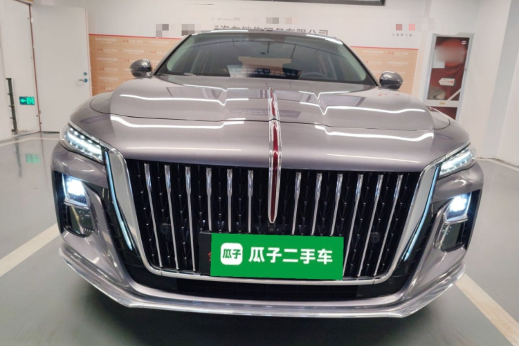 红旗H5 2024款 2.0T 自动智联旗畅版车身外观2