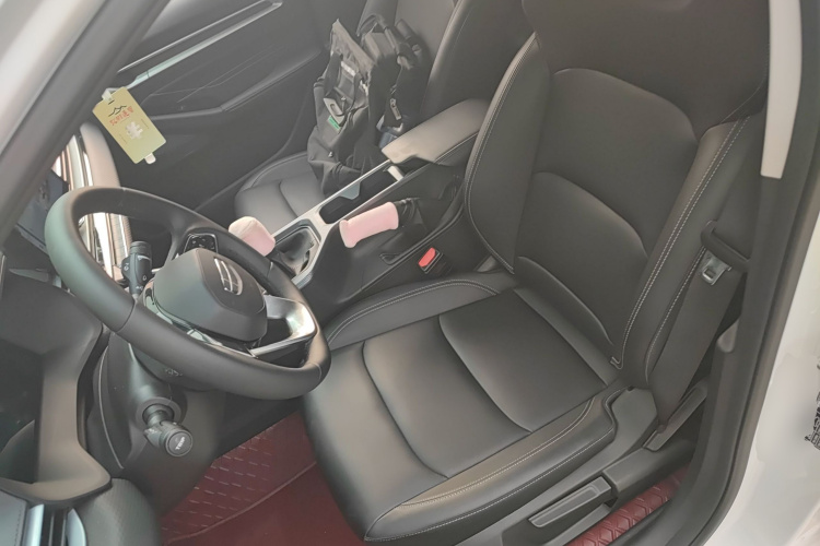 吉利汽车 帝豪 2026款 第4代 400万纪念款 1.5L 手动超越型中控内饰19