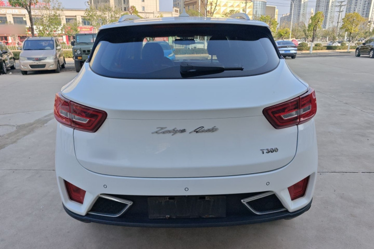 众泰T300 2017款 1.5T CVT尊享型车身外观6