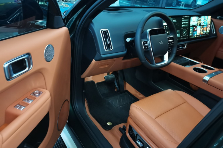 理想汽车 理想L9 2024款 Ultra中控内饰7003