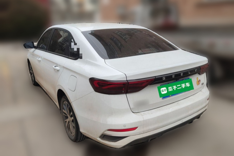 吉利汽车 帝豪 2023款 第4代冠军版 1.5L 手动豪华型车身外观5