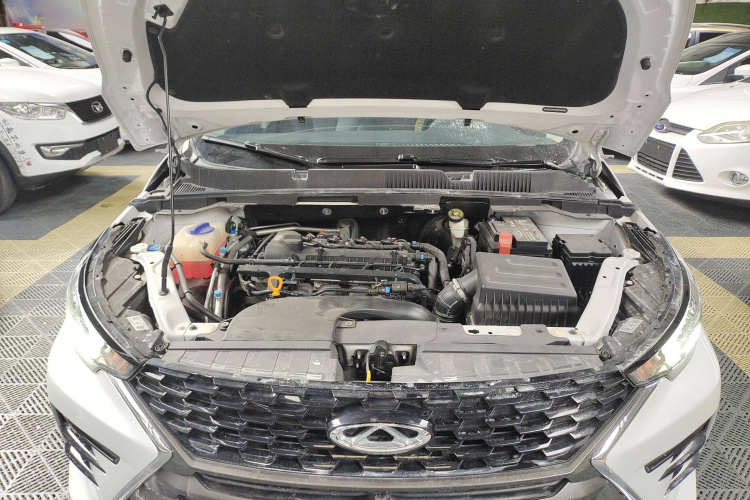 奇瑞 艾瑞泽5 PLUS 2021款 小AI 1.5L CVT享PLUS机舱底盘24