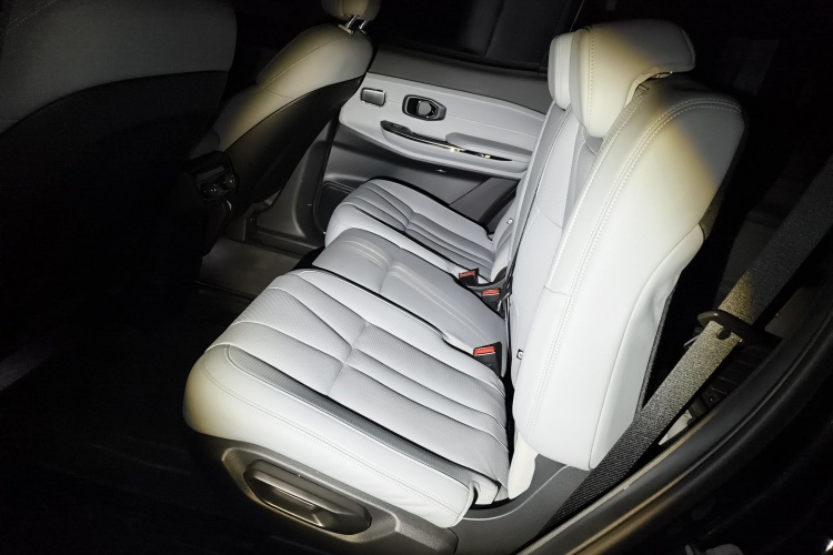 蔚来ES8 2020款 580KM 七座版中控内饰21