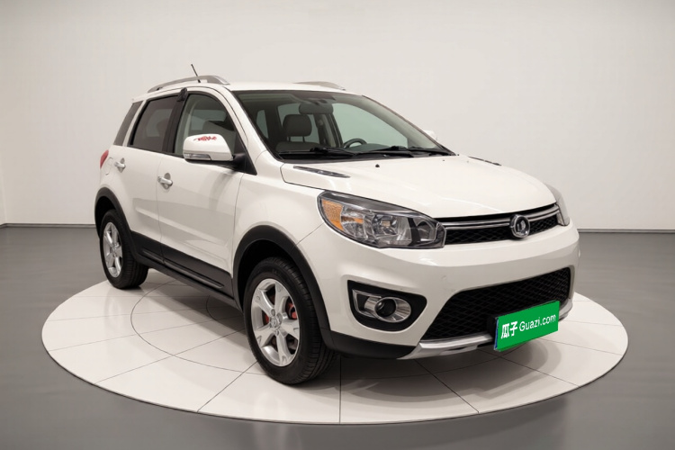 长城M4 2012款 1.5L 手动舒适型车身外观3