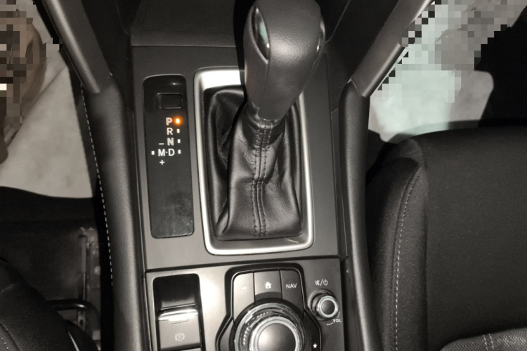 马自达CX-4 2016款 2.0L 自动两驱蓝天活力版局部细节18