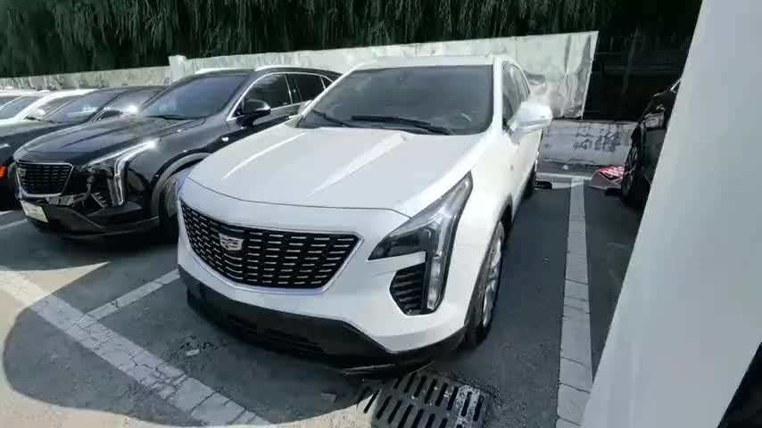 凯迪拉克XT4 2022款 28T 两驱风尚型实拍1