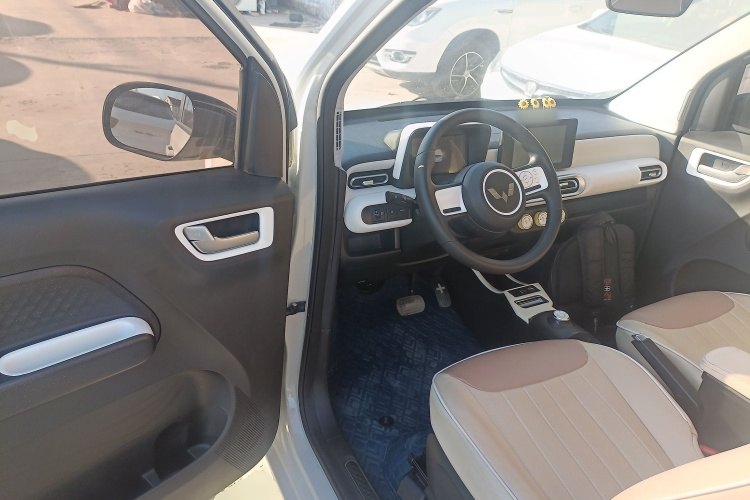 五菱汽车 宏光MINIEV 2024款 第三代 170km中控内饰20