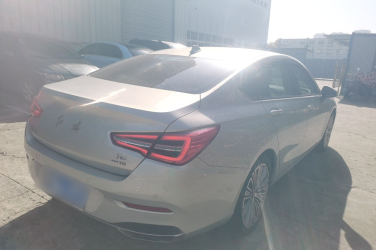 红旗H5 2022款 经典款 改款 1.8T 自动智联旗韵版车身外观7