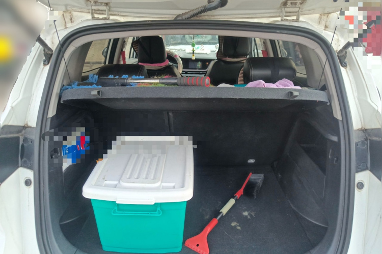 长安CS15 2019款 1.5L 自动进取型 国V中控内饰23