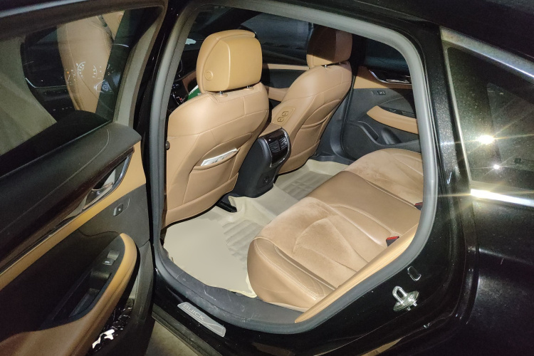 别克 君越 2016款 28T 豪华型中控内饰21