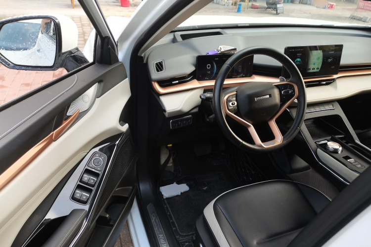 哈弗H6 2021款 第三代 1.5T 自动两驱Supreme中控内饰7003