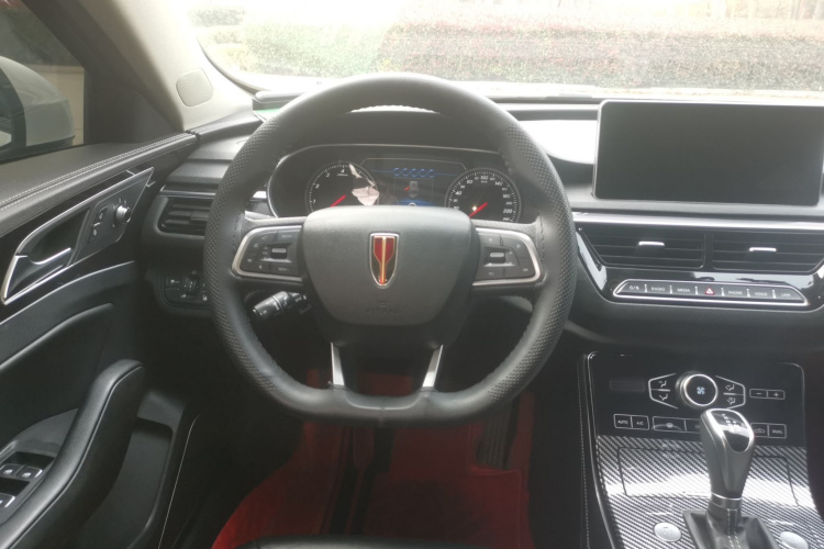 红旗H5 2019款 30TD 灵动版中控内饰13