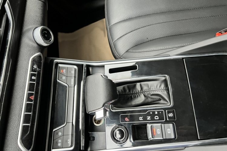 众泰T600 2019款 1.5T 自动豪华型局部细节18