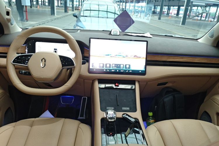 鸿蒙智行 问界M7 2024款 1.5T 后驱Plus版 5座中控内饰7002