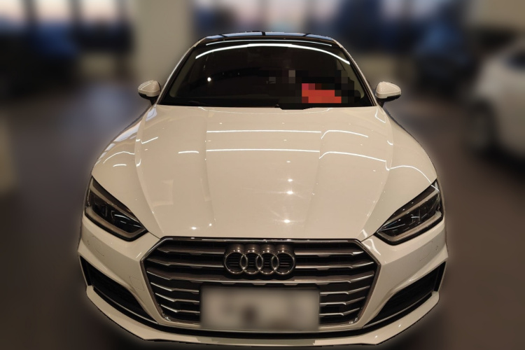 奥迪A5 2017款 Sportback 45 TFSI 时尚型车身外观2