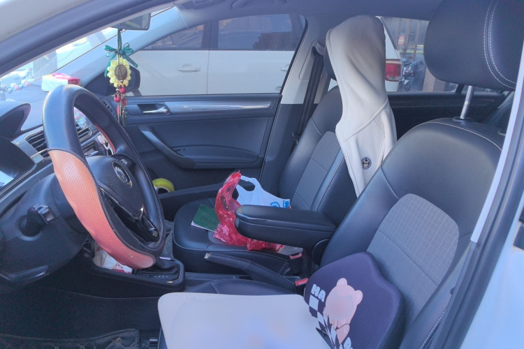 大众 桑塔纳 2016款 1.6L 自动舒适版中控内饰19