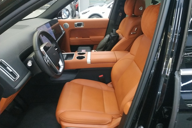 理想汽车 理想L7 2024款 MAX中控内饰19