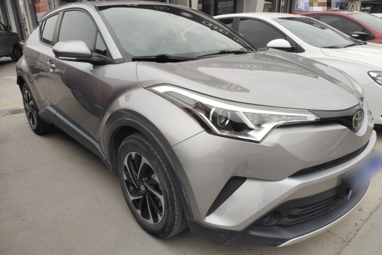 丰田 奕泽IZOA 2020款 2.0L 奕享版车身外观3